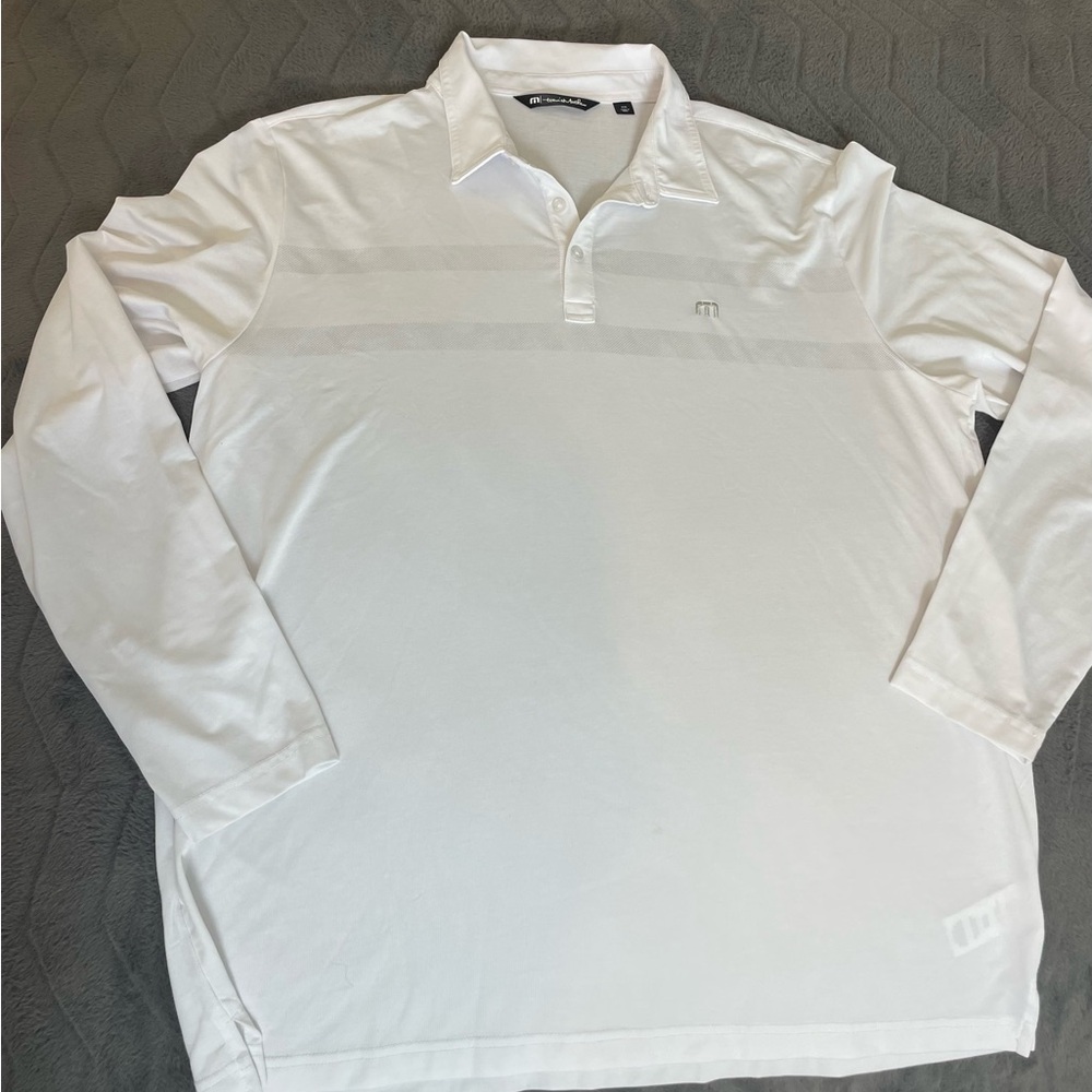 TravisMathew ⛳️ long sleeve polo
Small stain (pictured)
Xxl